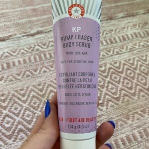 First aid beauty KP bump eraser body scrub